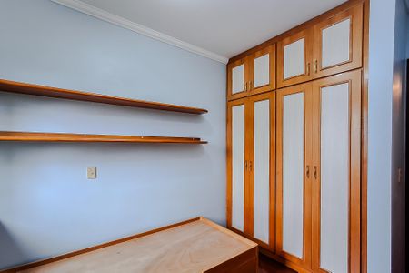 Apartamento à venda com 128m², 4 quartos e 4 vagas Apartamento à venda com 128m², 4 quartos e 4 vagasQuarto 2