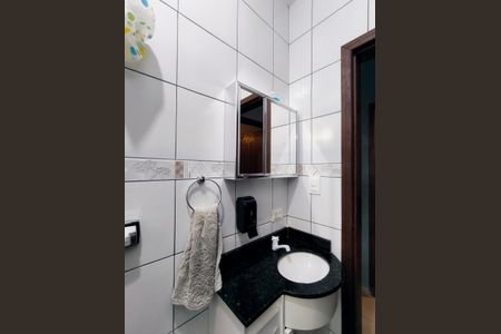 Casa para alugar com 180m², 2 quartos e 4 vagas Casa para alugar com 180m², 2 quartos e 4 vagasBanheiro 1