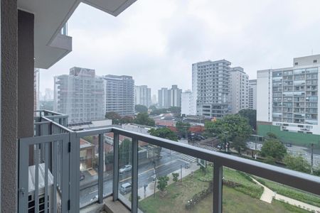 Studio para alugar com 25m², 1 quarto e sem vagaVaranda