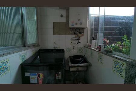 Casa de condomínio à venda com 132m², 3 quartos e 1 vagaÁrea de Serviço 