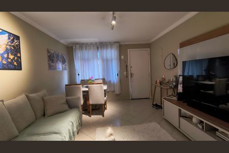 Casa de condomínio à venda com 132m², 3 quartos e 1 vagaSala