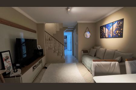 Casa de condomínio à venda com 132m², 3 quartos e 1 vagaSala