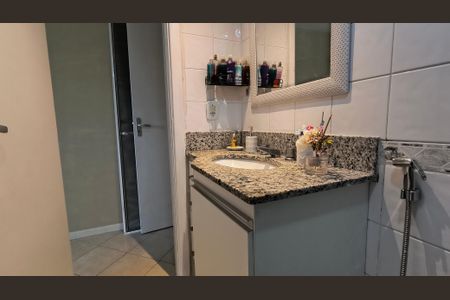 Casa de condomínio à venda com 132m², 3 quartos e 1 vagaBanheiro da Suíte 2