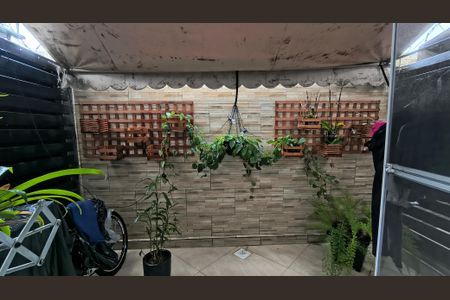 Casa de condomínio à venda com 132m², 3 quartos e 1 vagaQuintal