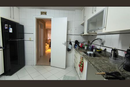 Casa de condomínio à venda com 132m², 3 quartos e 1 vagaCozinha