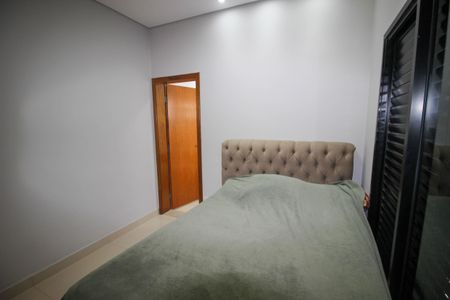 Casa de condomínio para alugar com 200m², 3 quartos e 2 vagas