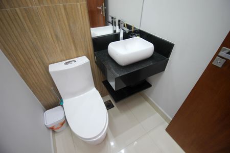 Casa de condomínio para alugar com 200m², 3 quartos e 2 vagas