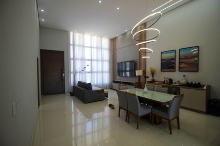 Casa de Condomínio para alugar com 3 quartos, 200m² em Jardim Tatiana, Votorantim