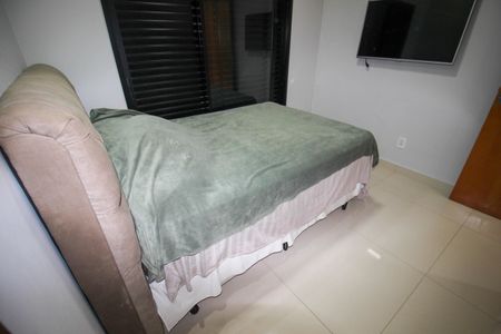 Casa de condomínio para alugar com 200m², 3 quartos e 2 vagas