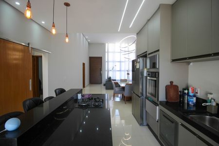 Casa de condomínio para alugar com 200m², 3 quartos e 2 vagas