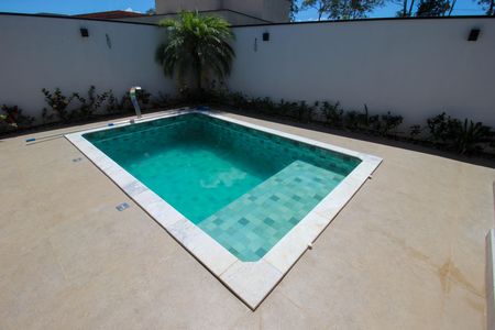 Casa de condomínio para alugar com 200m², 3 quartos e 2 vagas