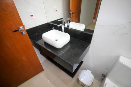 Casa de condomínio para alugar com 200m², 3 quartos e 2 vagas