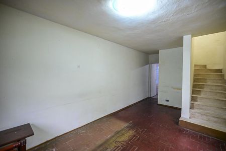 Sala de casa para alugar com 2 quartos, 68m² em Jardim Henriqueta, Taboão da Serra