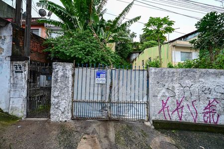 Casa para alugar com 68m², 2 quartos e 3 vagasFachada