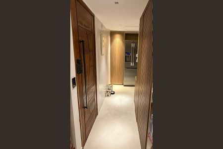 Apartamento à venda com 129m², 4 quartos e 2 vagas Apartamento à venda com 129m², 4 quartos e 2 vagasSala