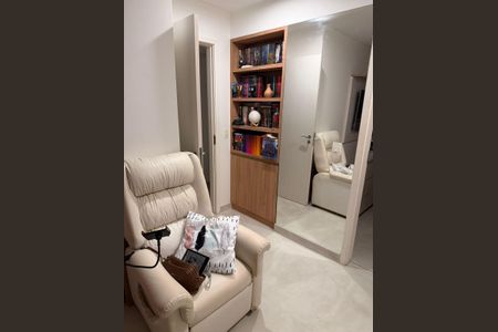 Apartamento à venda com 129m², 4 quartos e 2 vagas Apartamento à venda com 129m², 4 quartos e 2 vagasSala