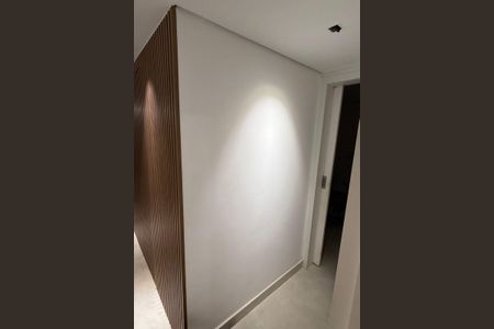 Apartamento à venda com 129m², 4 quartos e 2 vagas Apartamento à venda com 129m², 4 quartos e 2 vagasCorredor