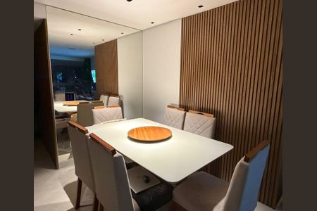 Apartamento à venda com 129m², 4 quartos e 2 vagas Apartamento à venda com 129m², 4 quartos e 2 vagasSala