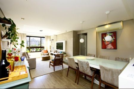 Foto 02 de apartamento à venda com 2 quartos, 75m² em Petrópolis, Porto Alegre