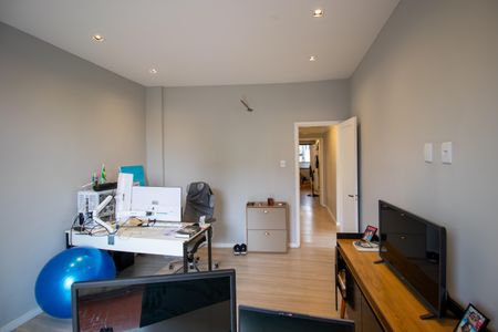 Apartamento à venda com 102m², 2 quartos e 1 vaga Apartamento à venda com 102m², 2 quartos e 1 vagaQuarto 1