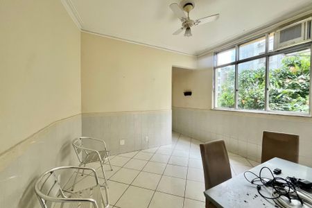 SALA de apartamento à venda com 1 quarto, 48m² em Copacabana, Rio de Janeiro