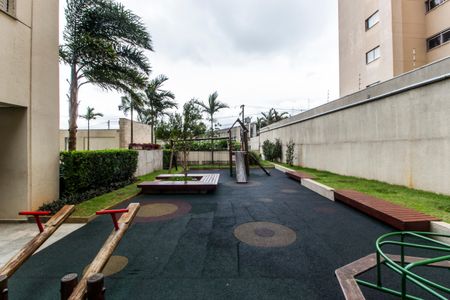 Apartamento para alugar com 75m², 2 quartos e 2 vagasÁrea comum - Playground