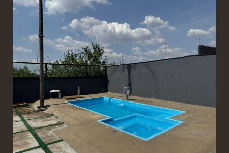 Casa à venda com 410m², 5 quartos e 15 vagasÁrea externa - Piscina