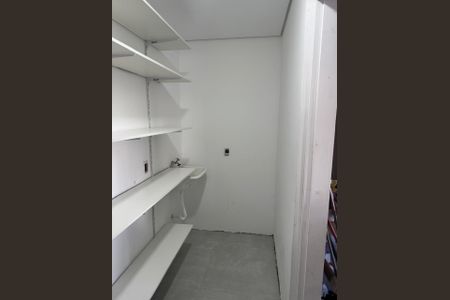 Casa à venda com 410m², 5 quartos e 15 vagasCozinha - Dispensa
