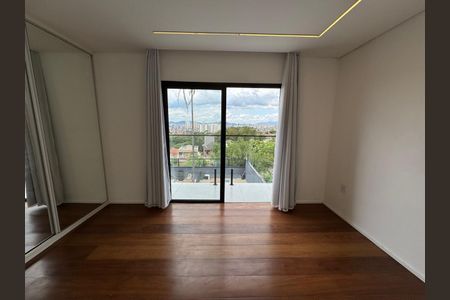 Casa à venda com 410m², 5 quartos e 15 vagasQuarto 1