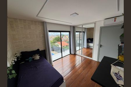 Casa à venda com 410m², 5 quartos e 15 vagasSuíte 1