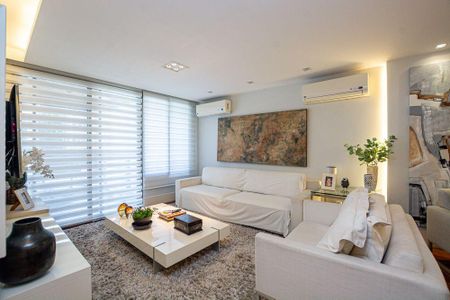 Apartamento à venda com 3 quartos, 175m² em Icaraí, Niterói