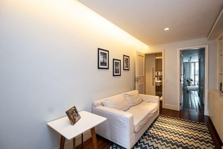 Apartamento à venda com 3 quartos, 175m² em Icaraí, Niterói