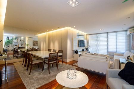 Apartamento à venda com 3 quartos, 175m² em Icaraí, Niterói