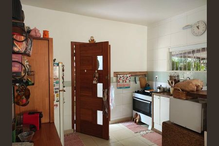 Casa à venda com 4 quartos, 182m² em Piratininga, Niterói