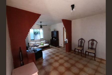 Casa à venda com 3 quartos, 320m² em Piratininga, Niterói