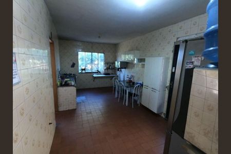 Casa à venda com 3 quartos, 320m² em Piratininga, Niterói