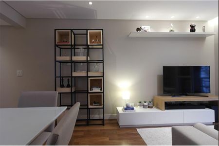 Apartamento à venda com 70m², 2 quartos e 1 vagaSala