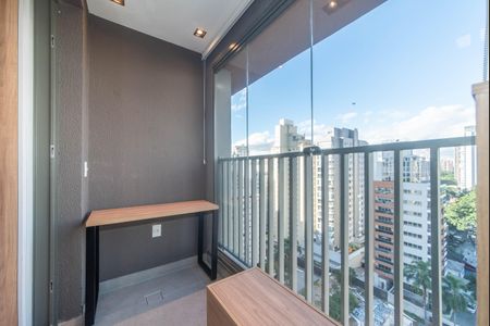 Studio para alugar com 27m², 1 quarto e sem vaga Studio para alugar com 27m², 1 quarto e sem vagaVaranda
