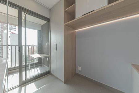 Studio para alugar com 27m², 1 quarto e sem vaga Studio para alugar com 27m², 1 quarto e sem vagaSala