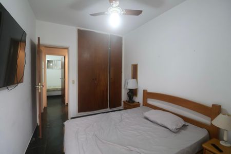 Apartamento para alugar com 126m², 4 quartos e 1 vaga Apartamento para alugar com 126m², 4 quartos e 1 vagaQuarto