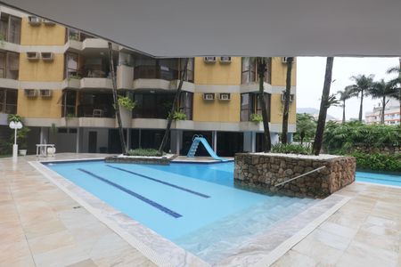 Apartamento para alugar com 126m², 4 quartos e 1 vaga Apartamento para alugar com 126m², 4 quartos e 1 vagaÁrea comum - Piscina
