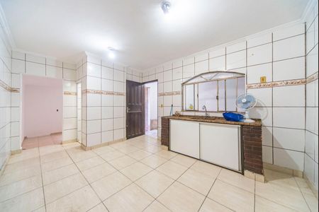 Sala e Cozinha  de casa para alugar com 1 quarto, 32m² em Sítio dos Vianas, Santo André