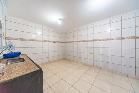 Sala e Cozinha  de casa para alugar com 1 quarto, 32m² em Sítio dos Vianas, Santo André