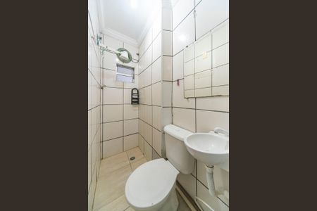 Banheiro  de casa para alugar com 1 quarto, 32m² em Sítio dos Vianas, Santo André