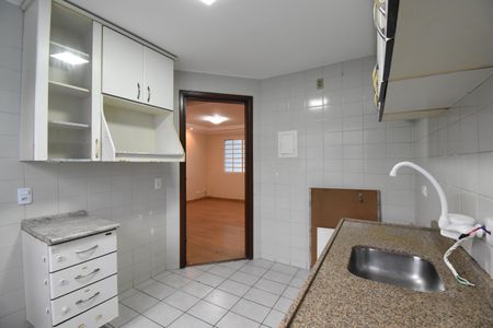 Casa para alugar com 105m², 3 quartos e 2 vagasCozinha