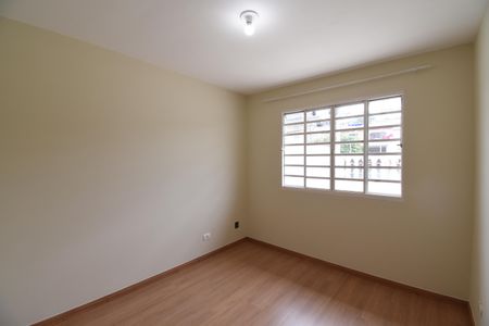 Casa para alugar com 105m², 3 quartos e 2 vagasQuarto 2