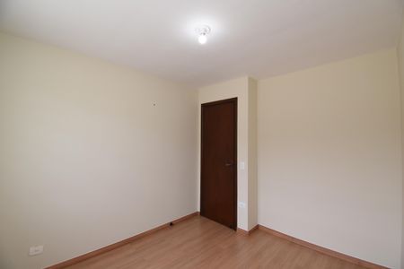 Casa para alugar com 105m², 3 quartos e 2 vagasQuarto 2