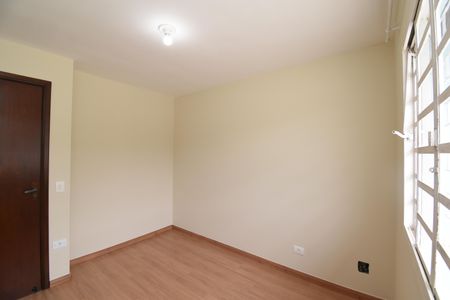 Casa para alugar com 105m², 3 quartos e 2 vagasQuarto 2