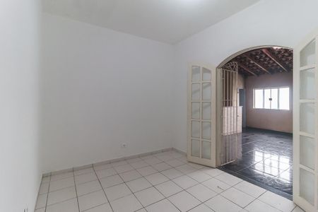 Casa para alugar com 130m², 3 quartos e 2 vagasQuarto 3