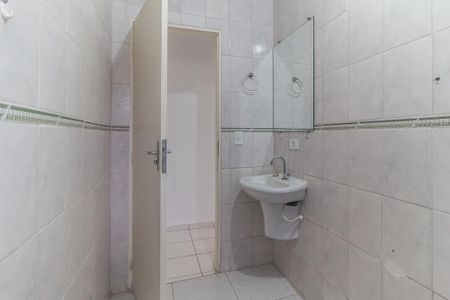 Casa para alugar com 130m², 3 quartos e 2 vagasBanheiro 